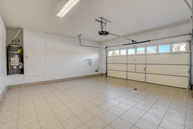 Building Photo - Single Story 3 Bedroom in Aliante / North ...