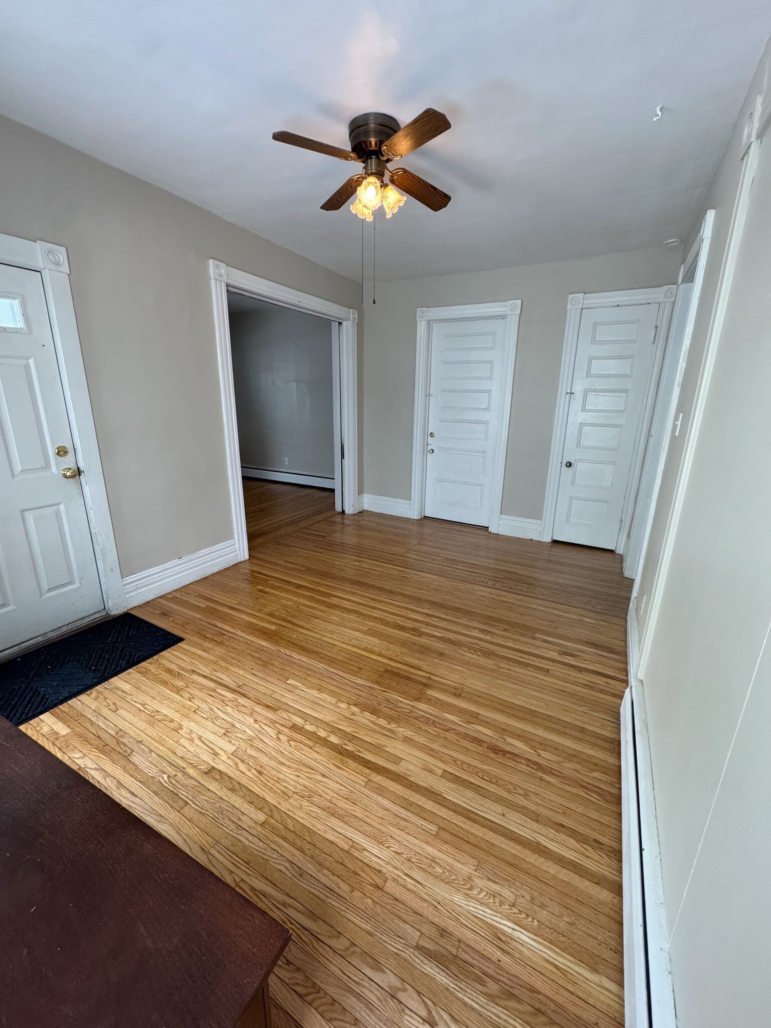 Building Photo - 160 Christiana St