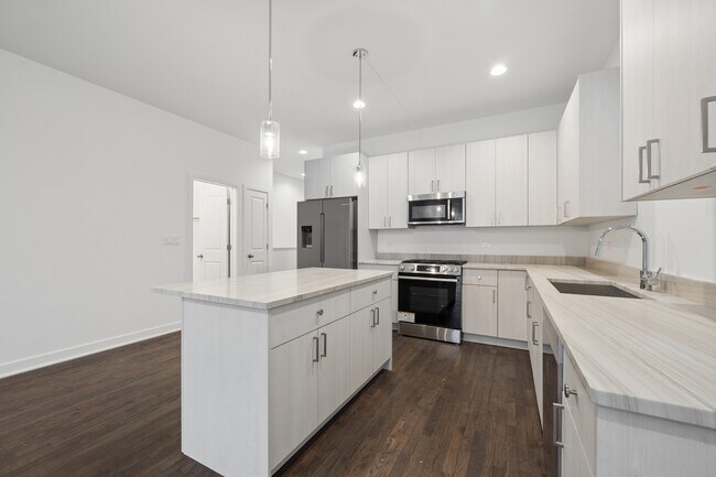 Building Photo - 1952 W Ohio St