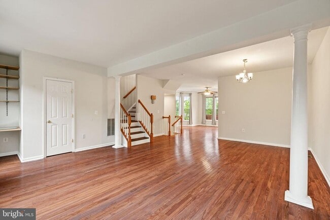 Building Photo - 15701 Palermo Terrace