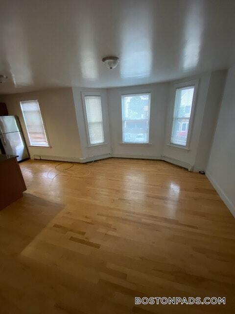 Building Photo - 85 Stoughton St