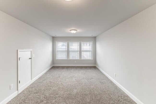 Building Photo - 30 Cypress Grove Ln SW