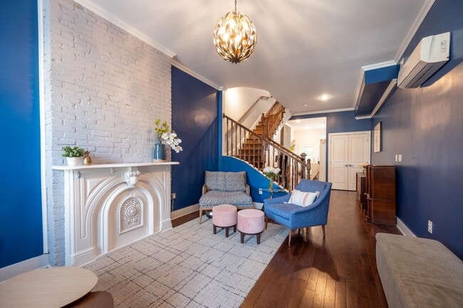 Primary Photo - 23 Belmont Ave