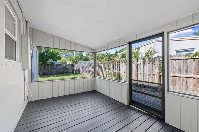 Building Photo - 5641 NE 8th Ave