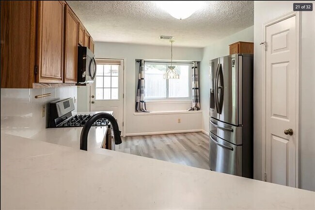 Building Photo - 4317 Plover Dr