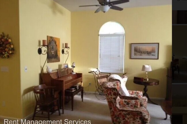 Building Photo - 1000 Teal Ct