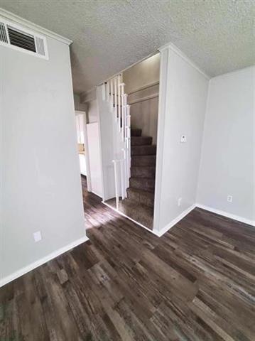 Building Photo - 400 Bill Bradford Rd