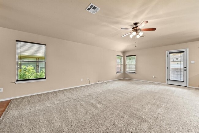 Building Photo - 219 Serene Hollow Ln