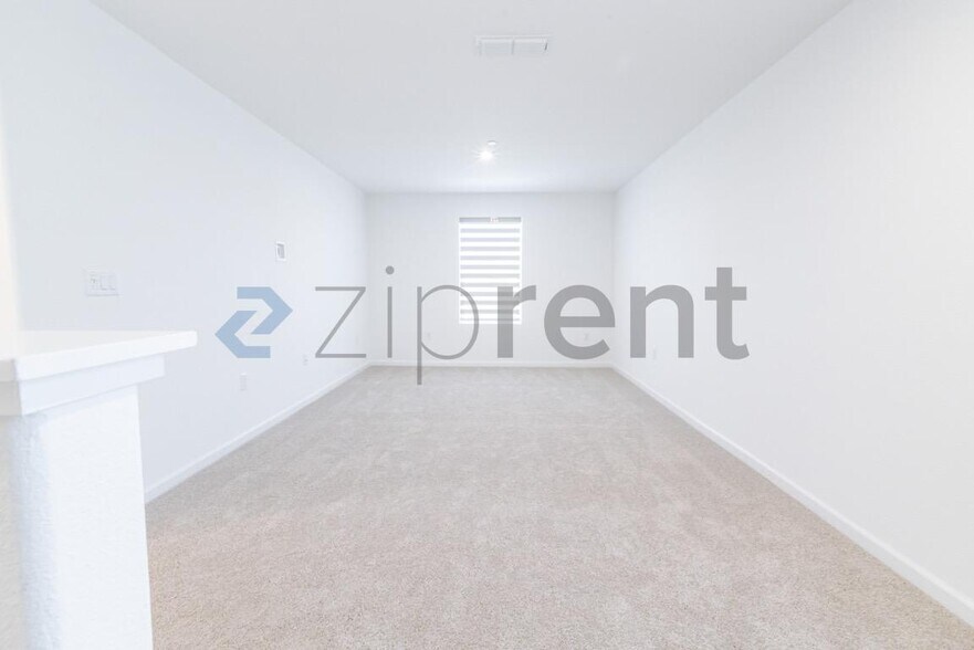 Building Photo - 4013 Trento Wy