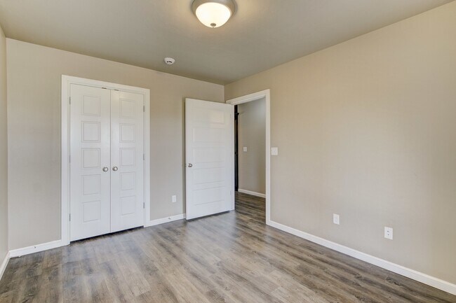 Building Photo - 8809 SW 55th St