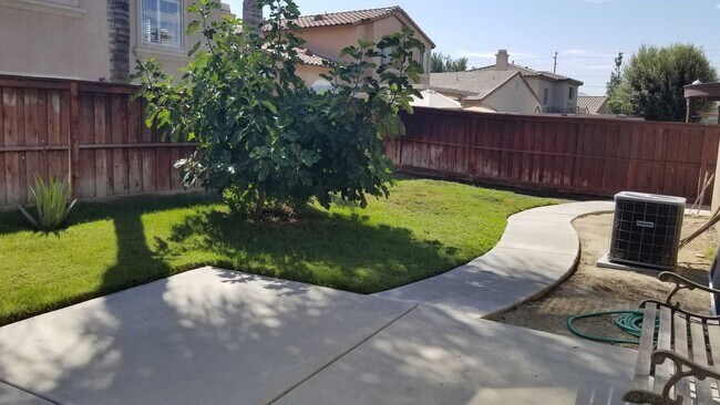 Building Photo - 43136 Bellota Ct
