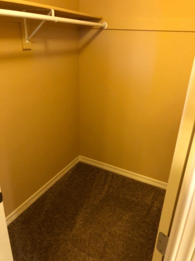 Building Photo - Ranch-Style 3BD Duplex featuring One-Level Living in Falcon! - Security Deposit Waiver Available