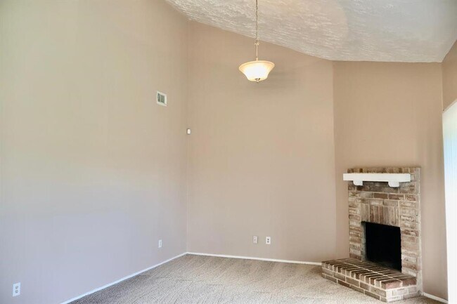 Building Photo - 14054 Bell Towne Dr
