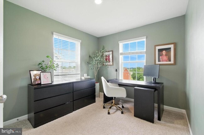 Building Photo - 5051 Silver Oak Dr