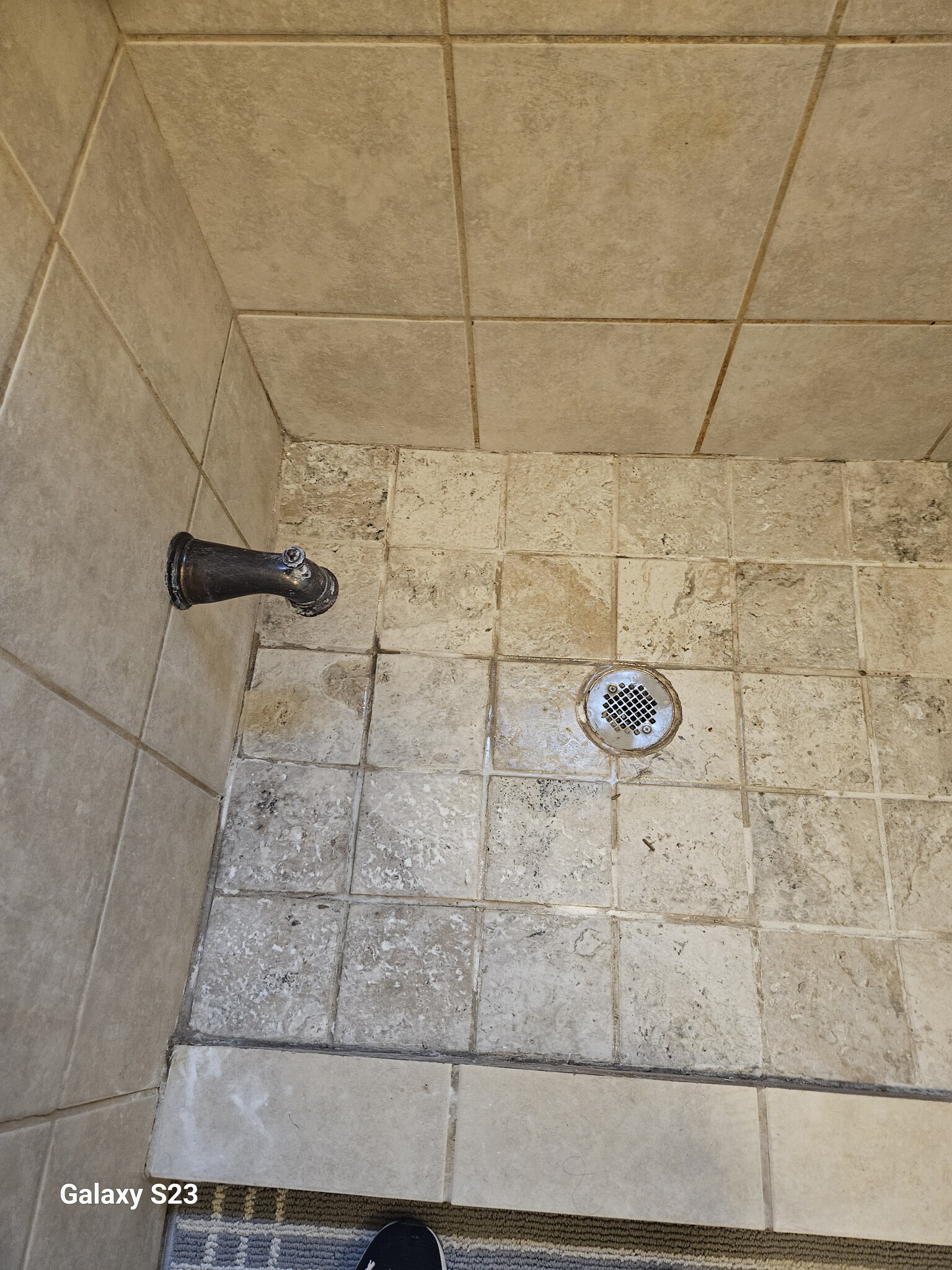 Walk-in shower - 160 S Fourth St