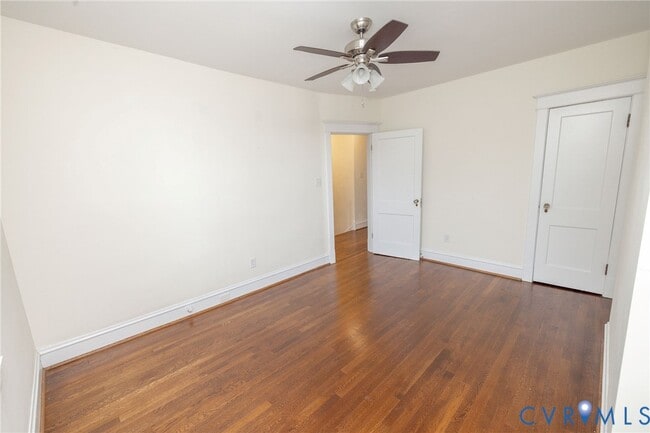 Building Photo - 2302 Maplewood Ave
