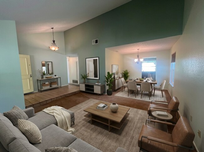 Building Photo - Beautiful 3 Bedroom, 2 Bathroom Sylmar Home! Ready for Move-In!