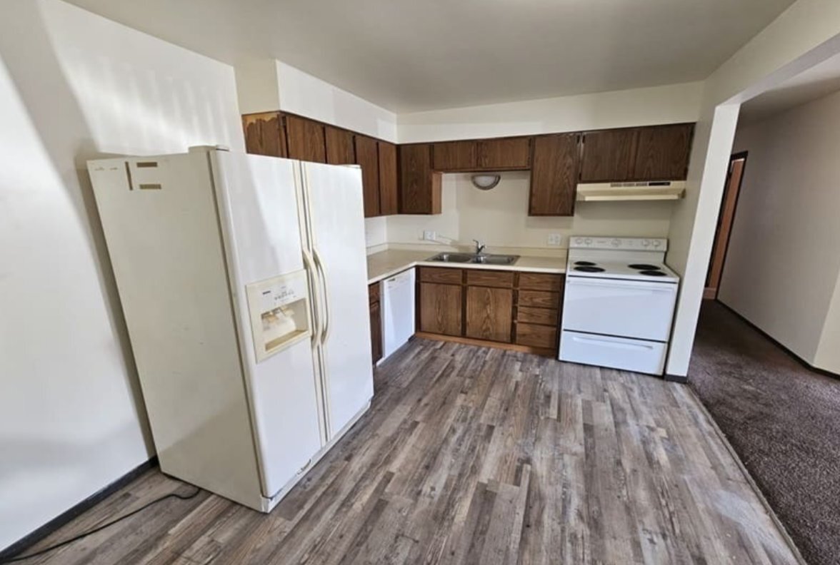 Building Photo - 820 Edgebrook Dr