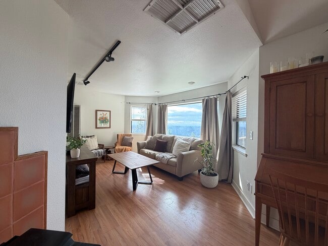 Building Photo - 20235 Chapel Dr