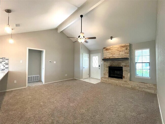 Building Photo - 1008 Cresswell Dr