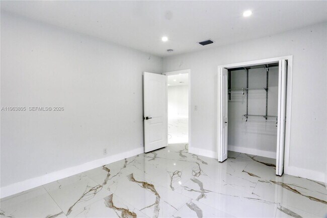 Building Photo - 3305 SW 2nd St