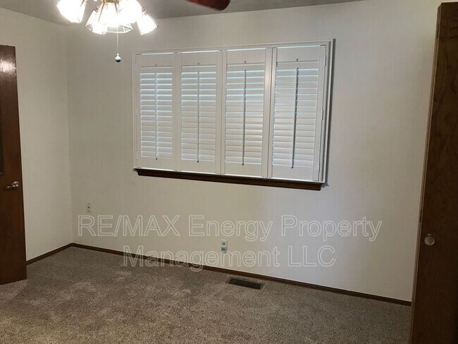 Building Photo - 4501 E Silver City Ridge