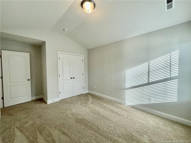 Building Photo - 155 Cromwell Ct