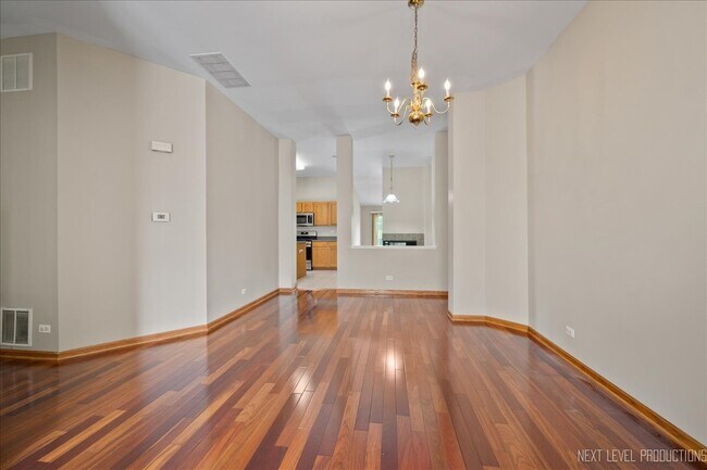 Building Photo - 2402 Wilton Ln