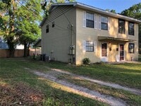 Building Photo - 221 S Cypress Way
