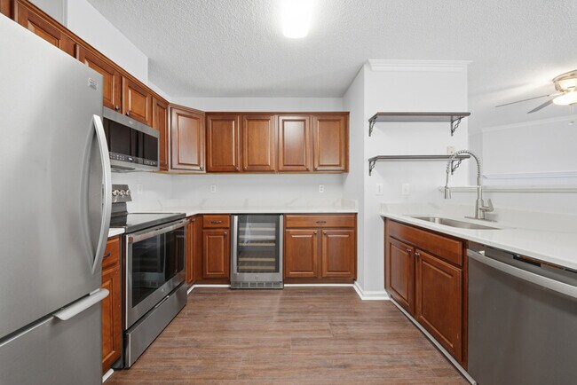 Building Photo - 205 Westover Ave