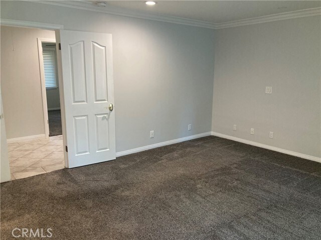 Building Photo - 28617 Stokowski Dr