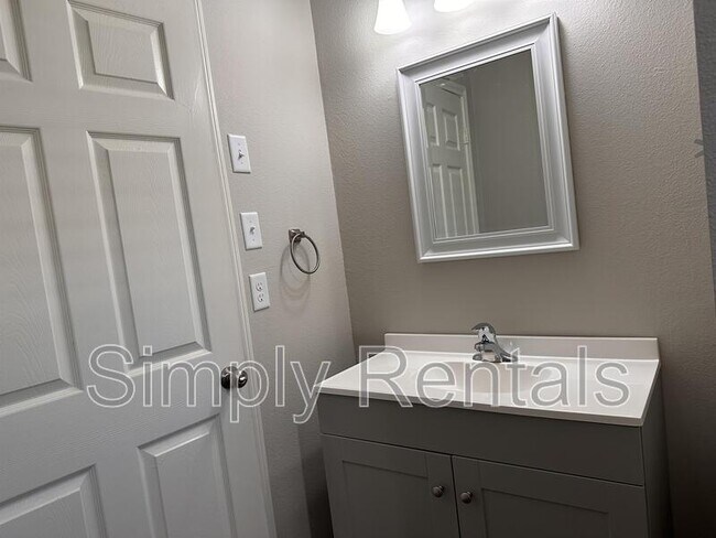 Building Photo - 11015 I-30 Frontage Rd