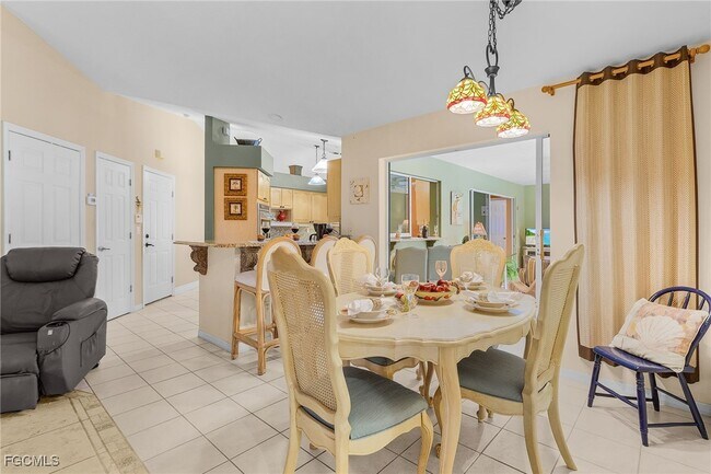 Building Photo - 8549 S Lake Cir