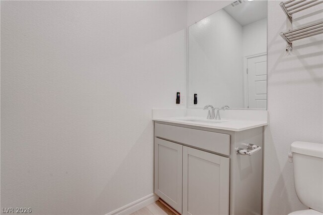 Building Photo - 3302 Viola Hls Ave