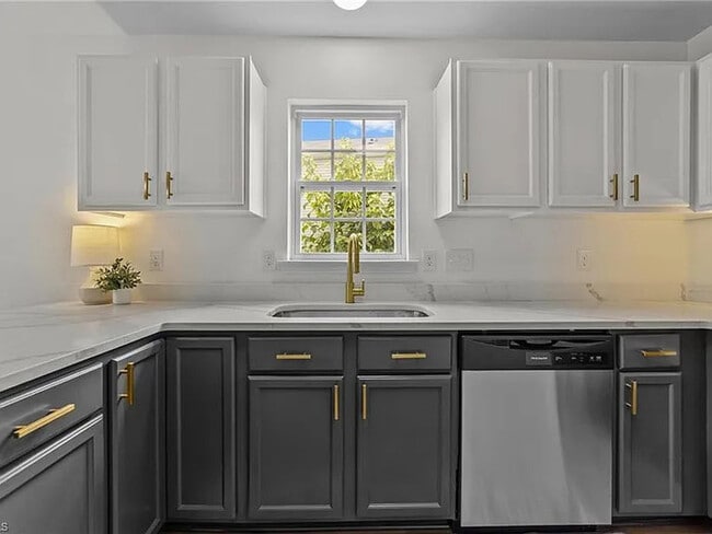 Building Photo - Earn Wealth While Leasing - Like a Homeowner - Lease to Own