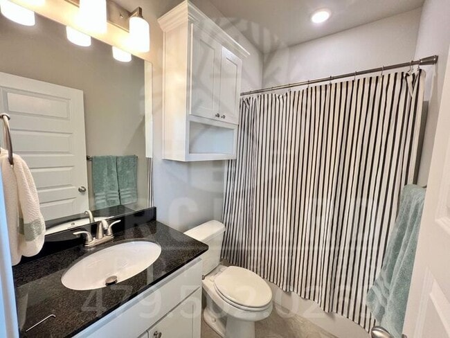 Building Photo - Haven | Endura Park- New Duplexes in Siloa...