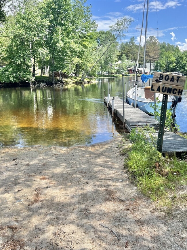 Building Photo - 24 Bayou Rd