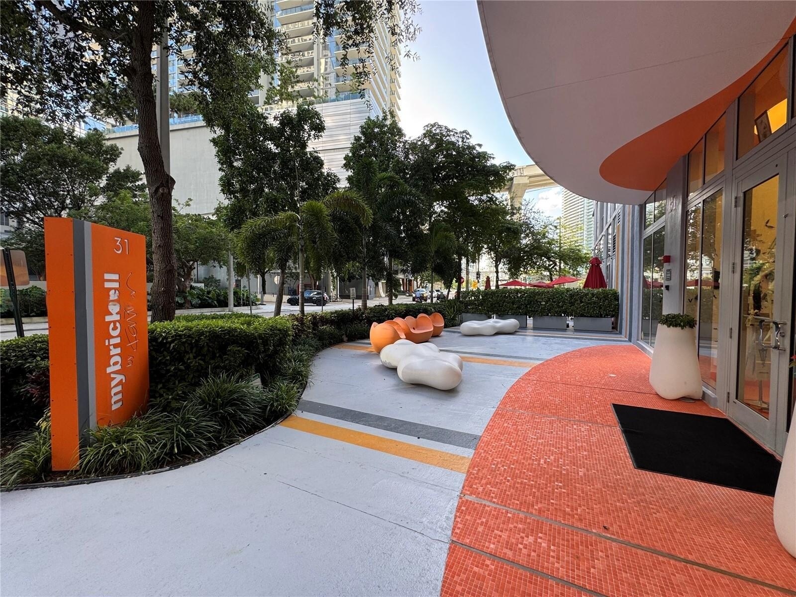 Building Photo - 31 SE 6th St