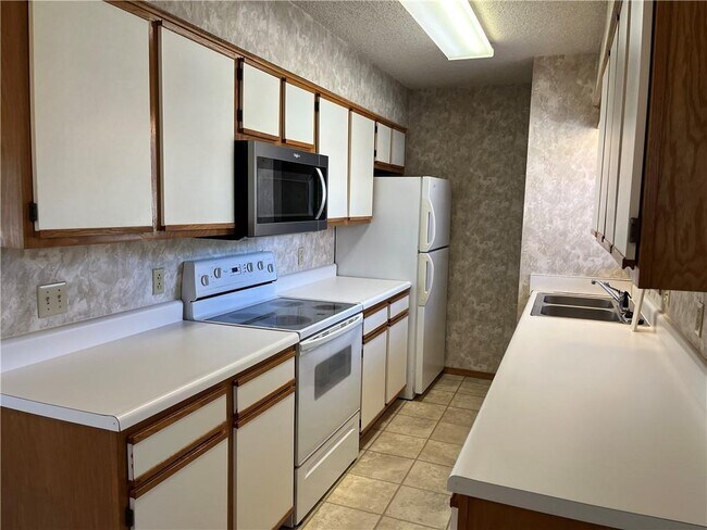 Building Photo - 461 N Garrett St