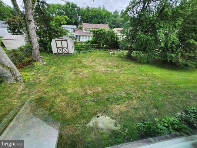 Building Photo - 2622 Boxwood Dr
