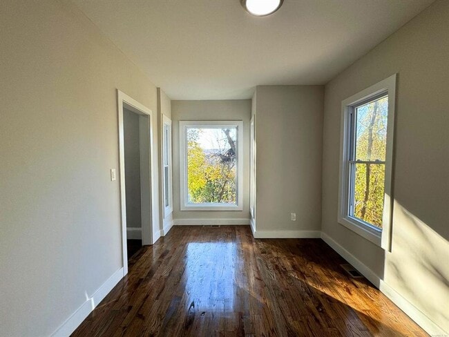 Building Photo - Single Family House in Derby- 3 Bed 2 bath