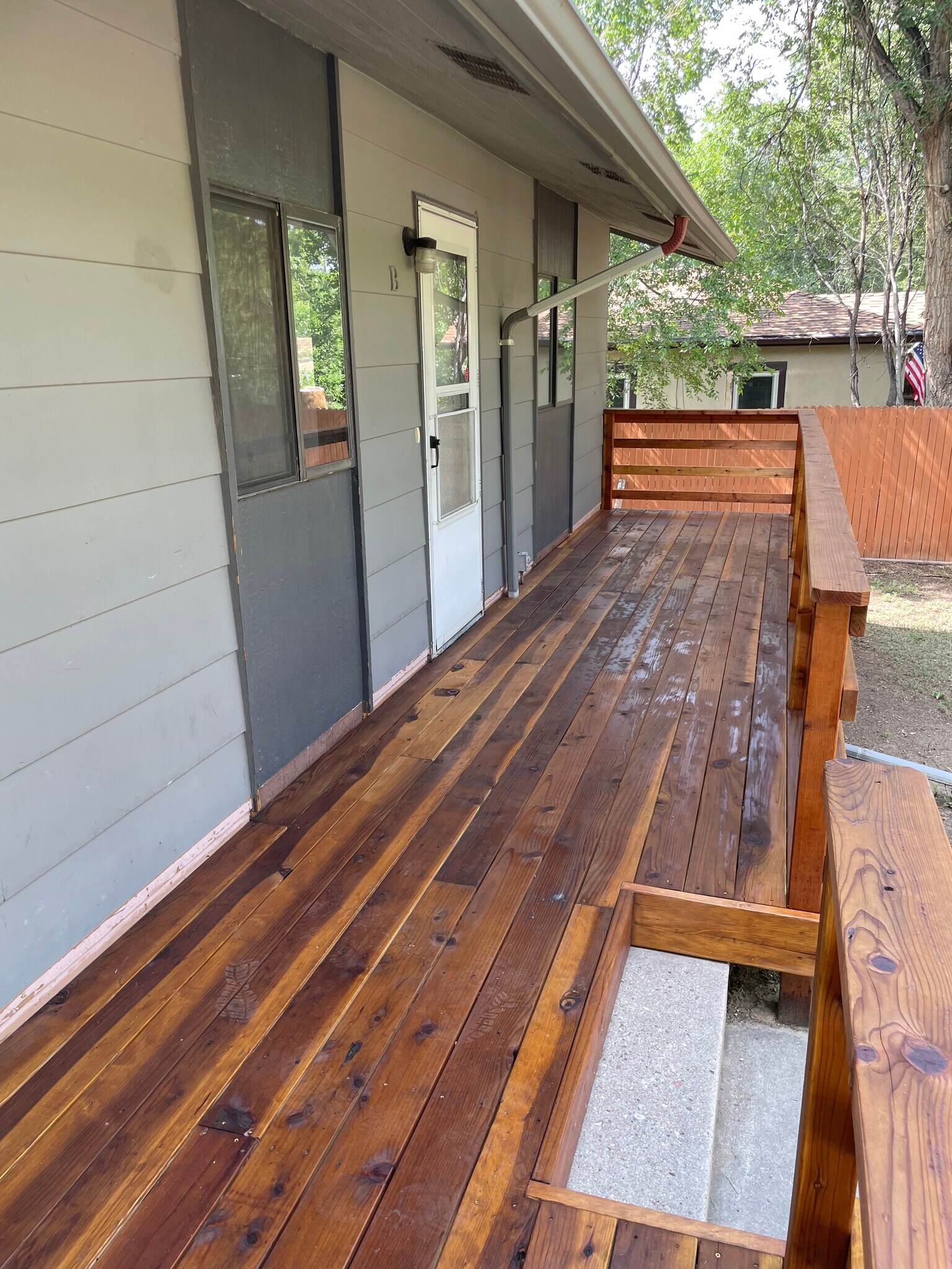 6x24 Front Deck - 2604 Tremont St