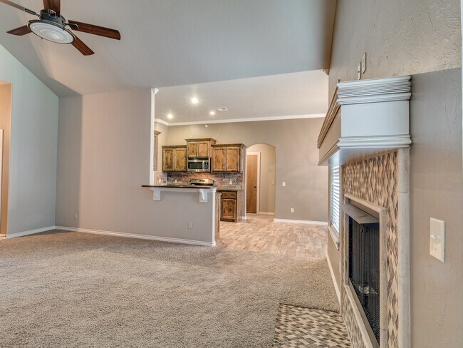Building Photo - 3813 Normandy Rd