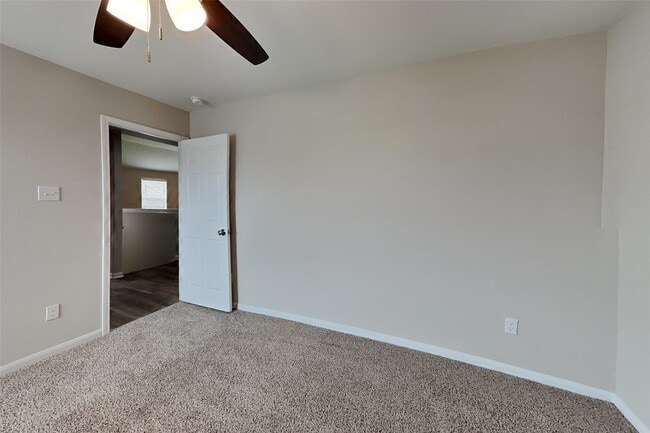Building Photo - 15214 Taos Creek Ct