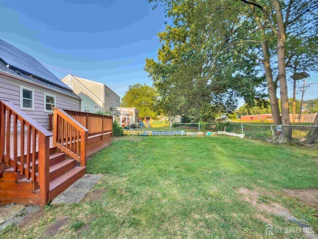 Building Photo - 58 Rose St