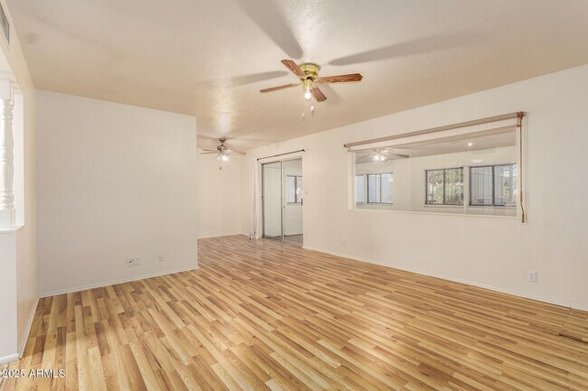 Building Photo - 6224 E Dallas St