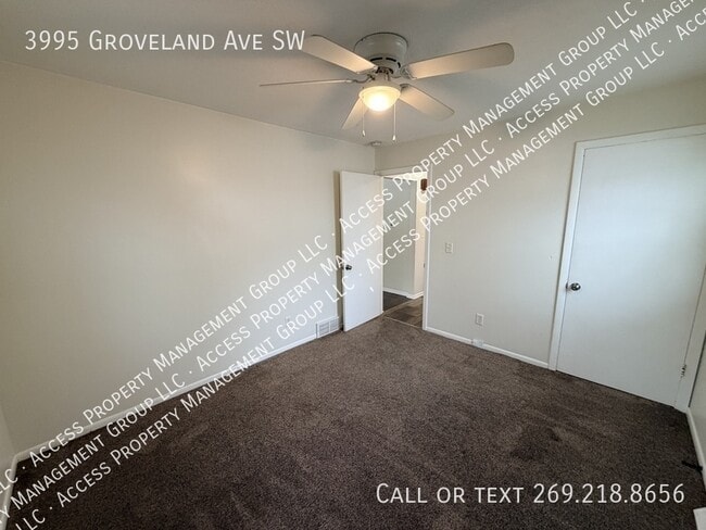 Building Photo - 3995 Groveland Ave SW