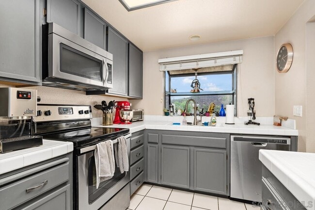 Building Photo - 3641 Avocado Blvd