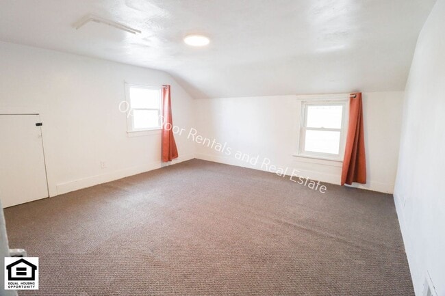 Building Photo - 209 S Ijams St