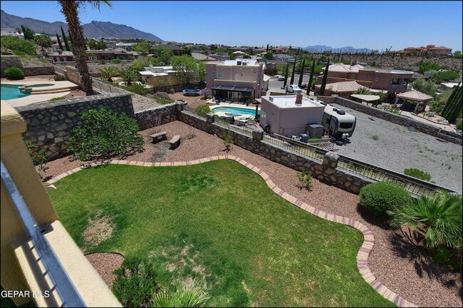 Building Photo - 6732 Pearl Ridge Dr